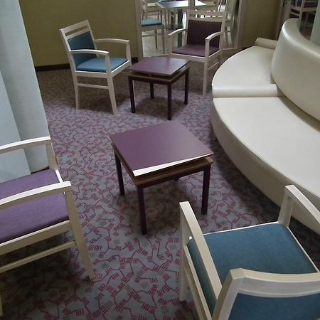 Szent Gellert Hostel Секешфехервар Экстерьер фото