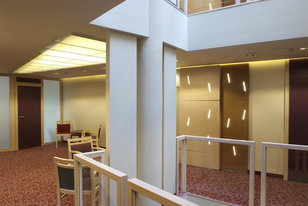Szent Gellert Hostel Секешфехервар Экстерьер фото